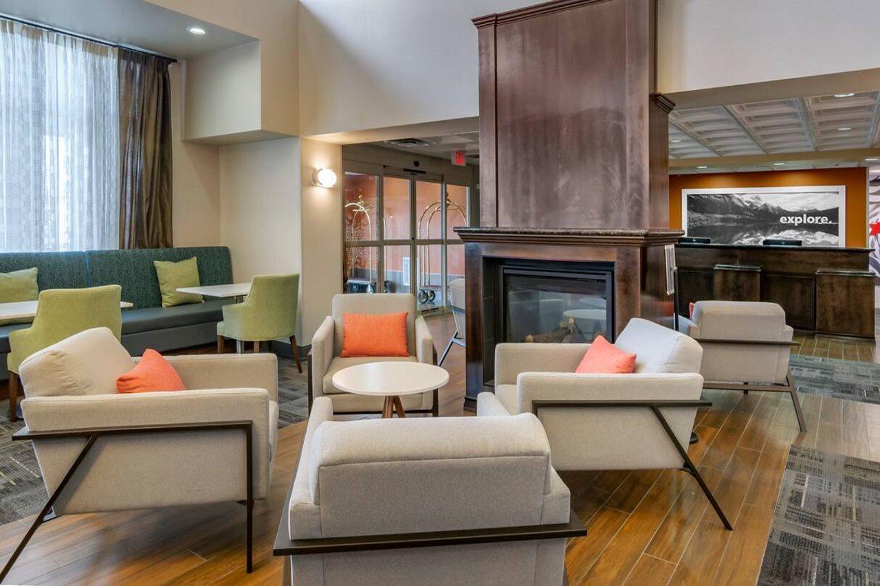 Hampton Inn & Suites Edmonton/West Экстерьер фото