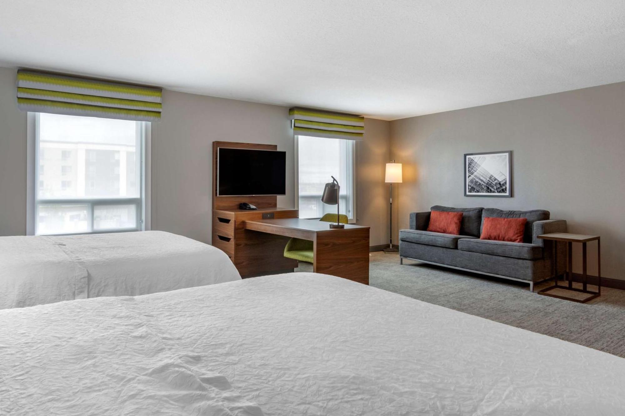 Hampton Inn & Suites Edmonton/West Экстерьер фото