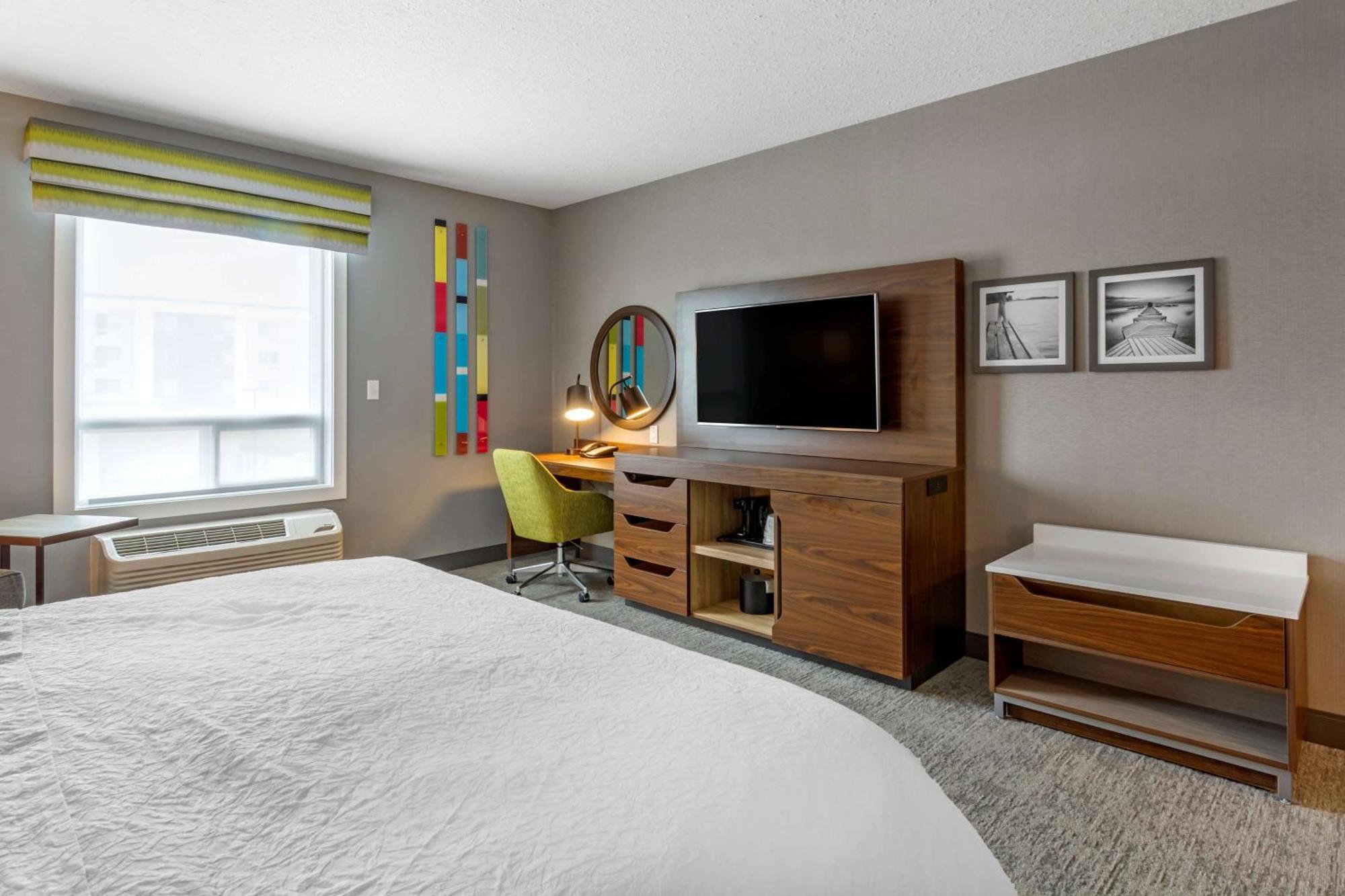 Hampton Inn & Suites Edmonton/West Экстерьер фото