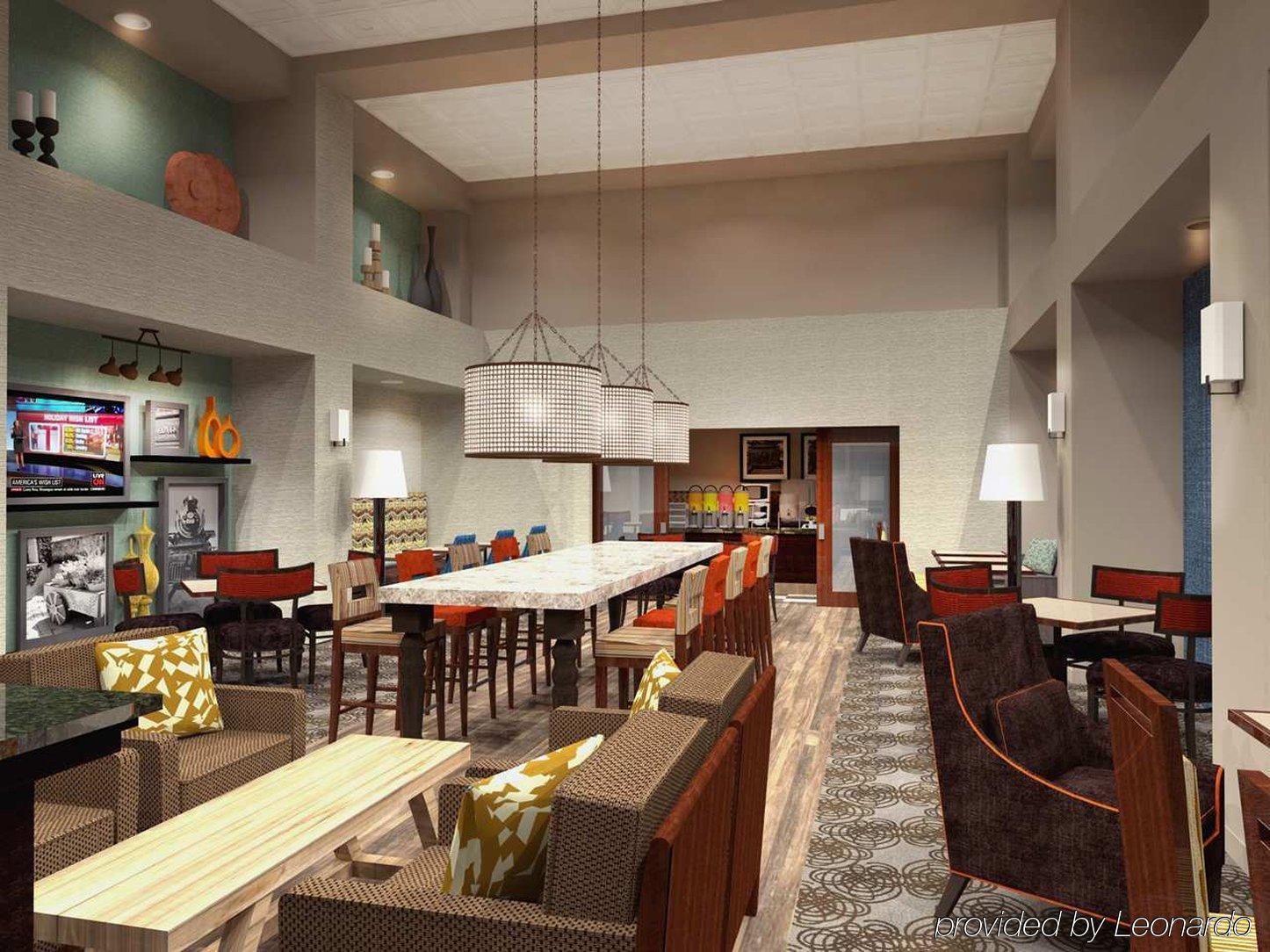 Hampton Inn & Suites Edmonton/West Экстерьер фото